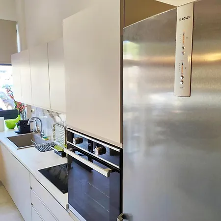 Avramiou Lofts דירה