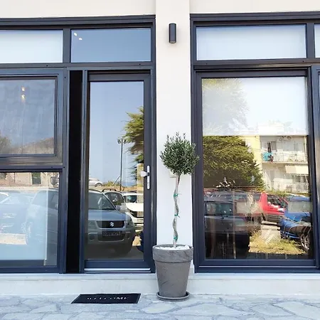 Avramiou Lofts アパート *