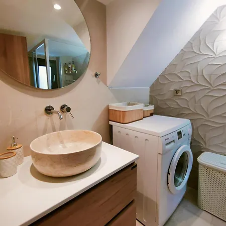 Avramiou Lofts